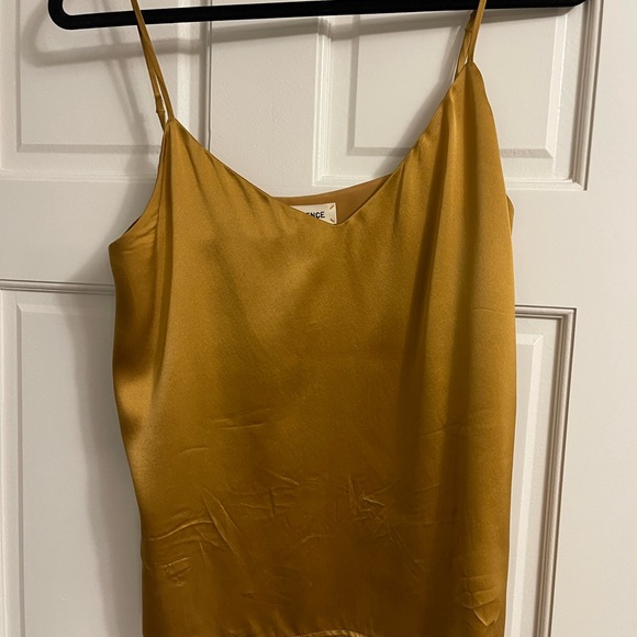 L'AGENCE Jane Silk Camisole (gold) - Picture 4 of 4